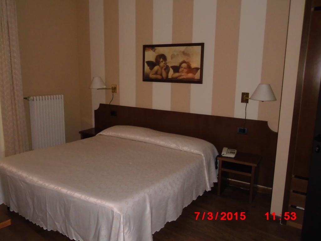 Albergo Ponte Vecchio Cernobbio Quarto foto